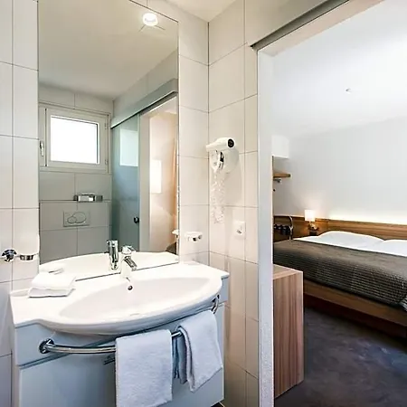 Mistral Superior Hotel
