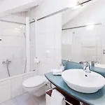 Mistral Superior Hotel
