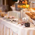 Mistral Superior Hotel