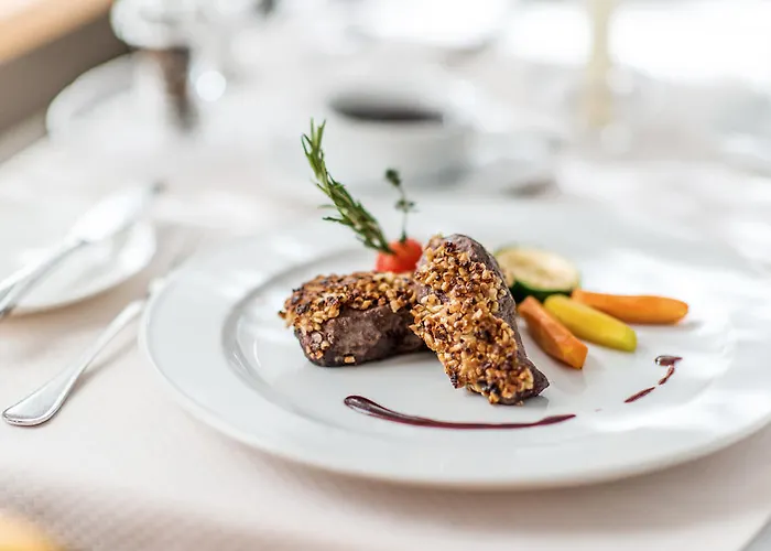 米斯特拉尔高级酒店 萨斯费